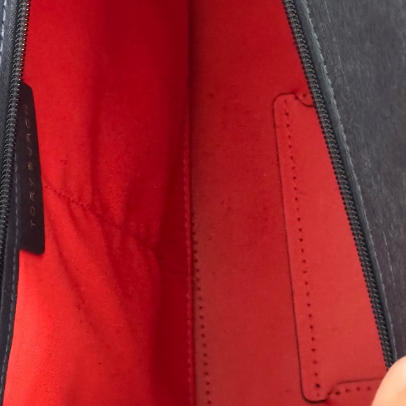 New Year New Tori Burch Navy Tote with Red Interior! - Picture 4 of 9
